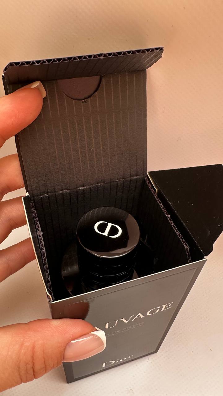 Christian Dior Sauvage Eau De Toilette 3.4oz / 100ml